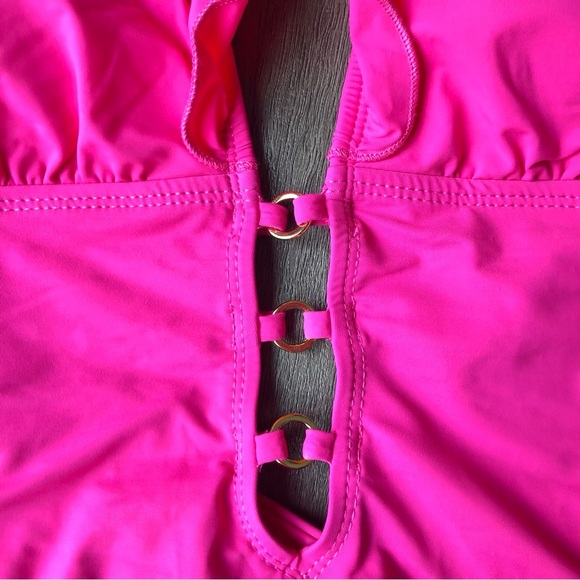 Guess One Piece Swimsuit Size Large Hot Pink NWT Plunge Ruffles Barbiecore - Picture 5 of 15